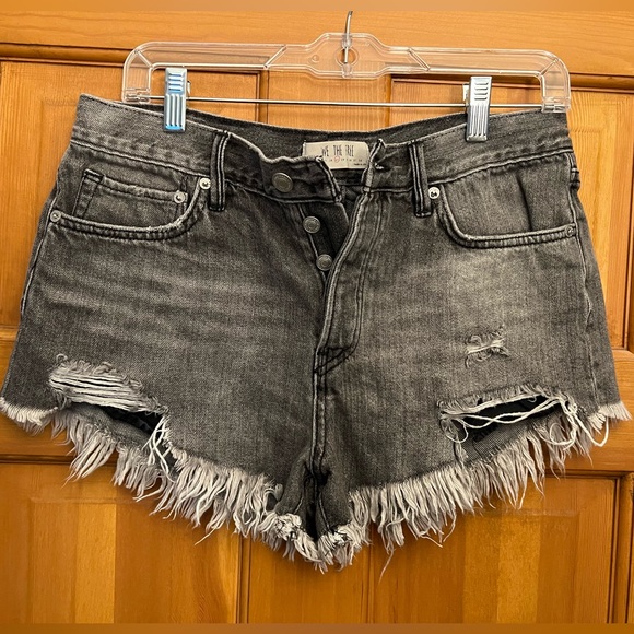 We the Free - Women’s Frayed Denim Shorts -27 - Picture 4 of 7